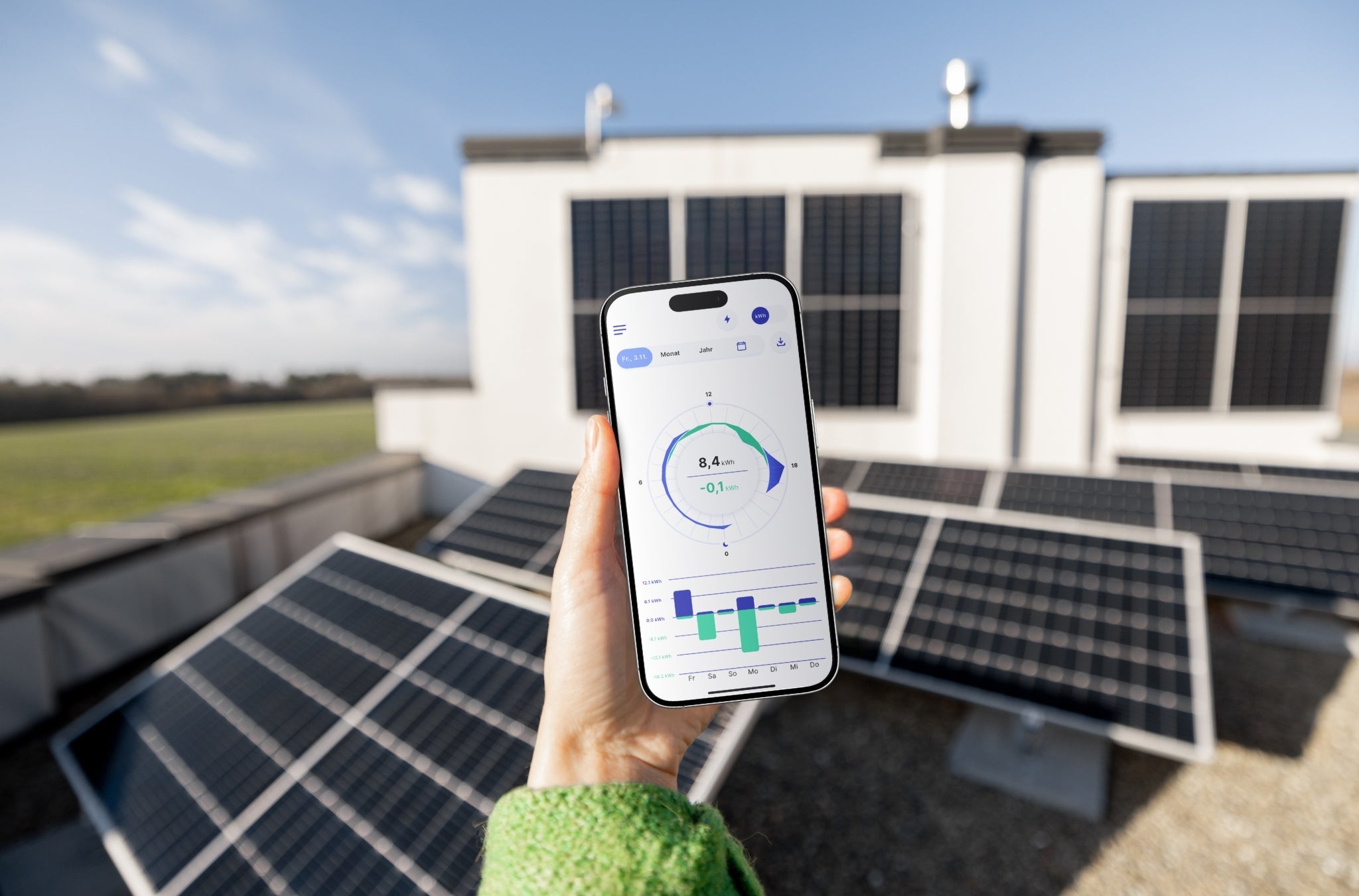 App-Ansicht vor Solaranlage